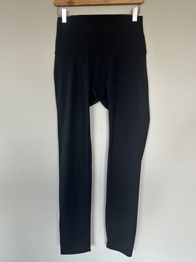 Women's High-Waist Black Leggings